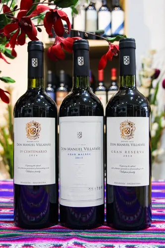 Vino Tinto Blend Don Manuel Villafañe Iv Centenario