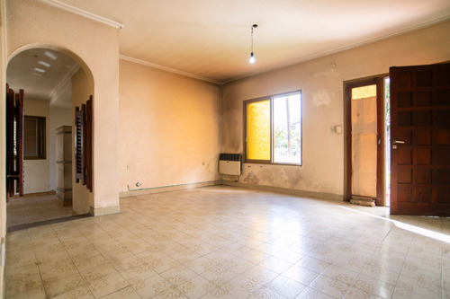 Venta Casa La Plata 2 Dormitorios Planta Baja