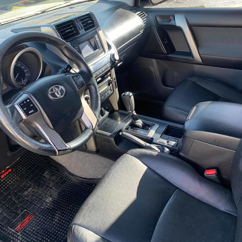 Imagen 9 de 11 de Toyota Land Cruiser 2013 4.0 Prado Txl At