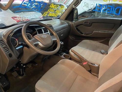 Imagem 10 de 12 de Hyundai Hr 2.5 4x2 Turbo Diesel 2018 Ar Condicionado!