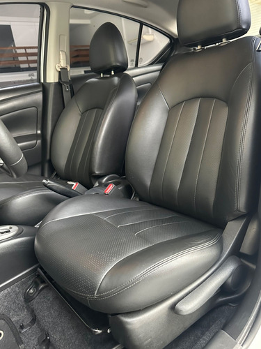 Nissan Versa SL 1.6 16V FlexStart 4p Aut.