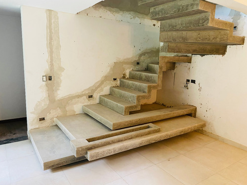 Imagen 6 de 12 de Escaleras De Hormigón Armado Con Garantía.
