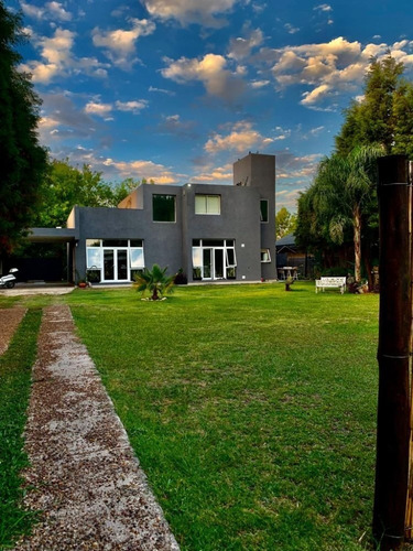 Imagen 3 de 29 de Quintas De Italia 2, Casa En Venta 4 Dormitorios, Pileta, Escritorio, Seguridad