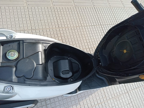 Scooter Sym Symphony 125cc 2021 Con Alarma. Excelente Estado