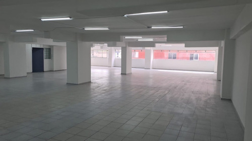 Imagen 6 de 12 de Excelente Local Comercial Para Oficinas