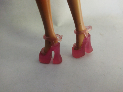 Barbie Ropa Accesorio Zapatillas Tacón Alto Transparente (Usado)