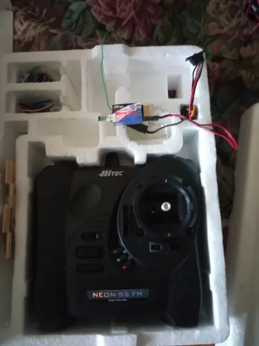 Radio Control Hitec Neon-ss Fm