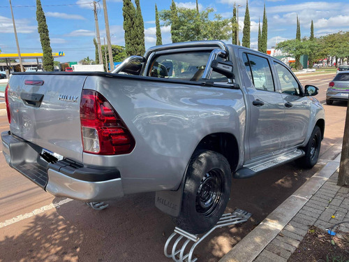 Imagem 6 de 8 de Toyota Hilux 2.8 Std 4x4 Cd 16v Diesel 4p Manual