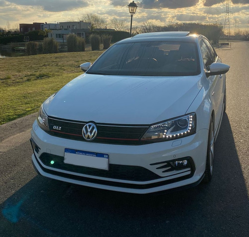 Imagen 9 de 15 de Volkswagen Vento 2.0 Tsi Gli 211cv App Connect + Nav