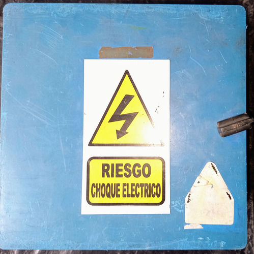Tablero Electrico Tableplast 25×25×14 (cm) Con Riel Din.