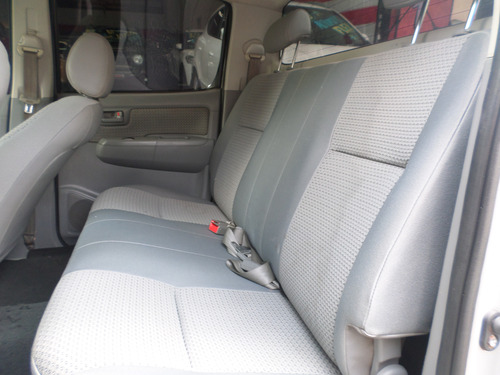 Toyota Hilux 2.5 Cab. Dupla 4x4 4p
