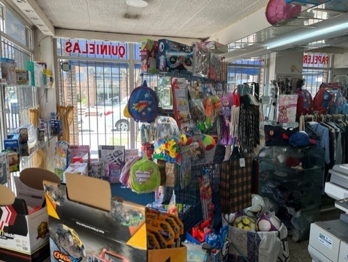 Imagen 12 de 20 de Venta , Local Comercial Completo, Complejo Buceo O Venta Llaves