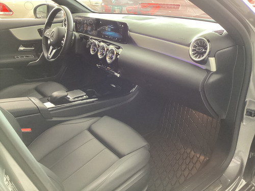 Mercedes-Benz Clase A 1.3 200 Progressive