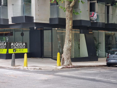 Imagen 4 de 11 de Local -local Comercial Esquina , Canelones Y Convención, Estrena , 200 M2 !!