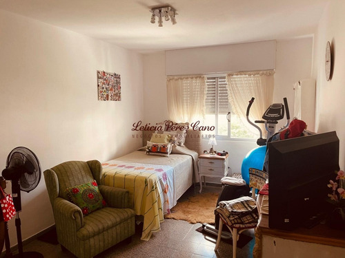 Vendo Apartamento De 2 Dormitorios En Roosevelt- Ref: 19338