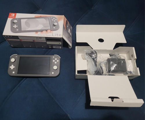Nintendo Switch Lite Na Caixa Desbloqueado Com Cartão 128gb