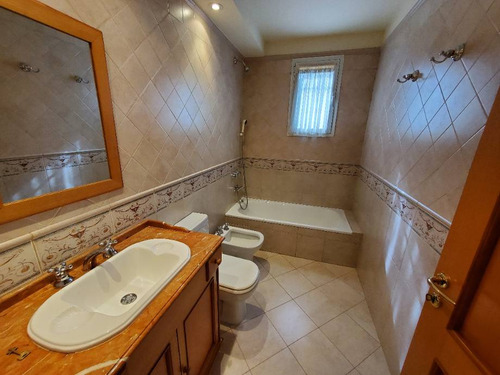 Imagen 15 de 26 de Unica Casa En Esquina Ramos Mejia - Venta