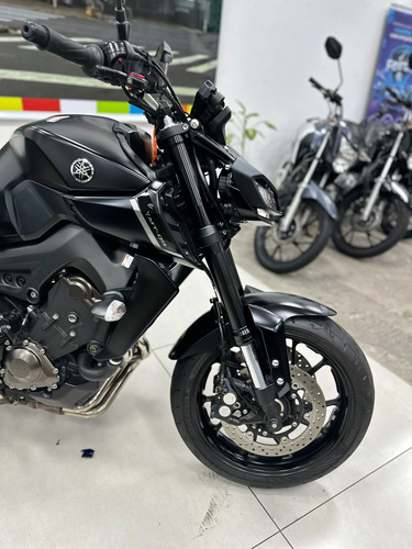 Yamaha Mt-09 2024 / 4.893 Km