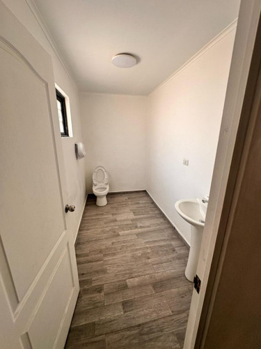Se Arrienda Hermoso Local Comercial Ideal Para Centro Medico