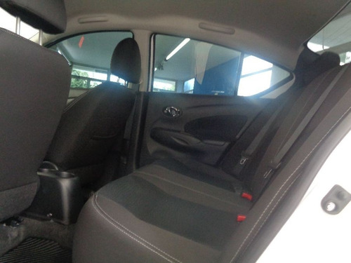 Nissan Versa 1.6 Sv