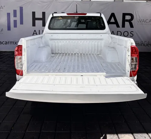 Nissan NP300 2.5 Doble Cabina S Pack Seg Mt