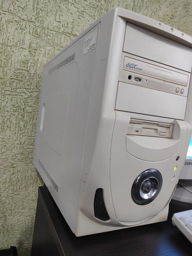 Pc Gamer Retrô Com Windows Xp Completo Ponto Para Uso
