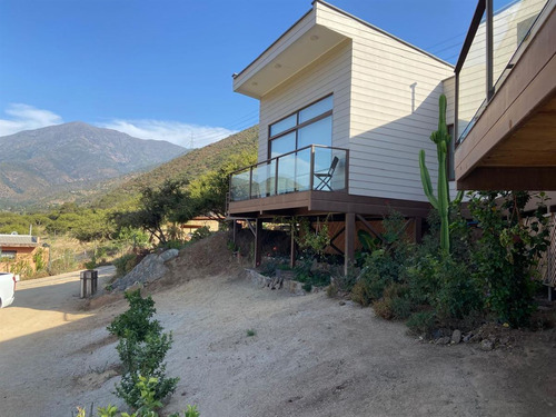 Cómoda Casa En Venta De 3 Dorm. Más Cabaña Olmue