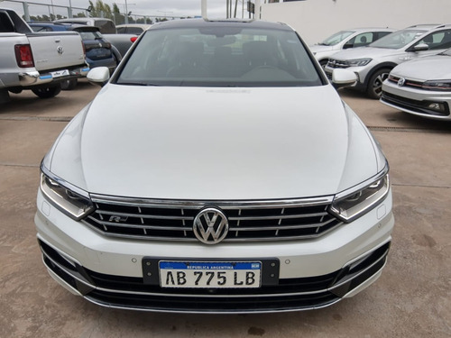 Volkswagen Passat 2.0 Tsi Higline 220cv