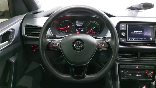 Volkswagen T-Cross 1.6 COMFORTLINE AUTO
