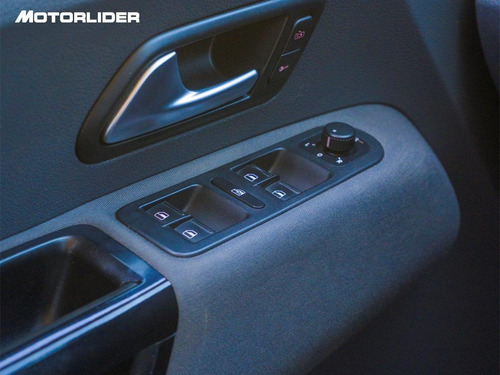 Imagen 16 de 25 de Volkswagen Amarok Highline At 4x4 Tdi| Permuta / Financia