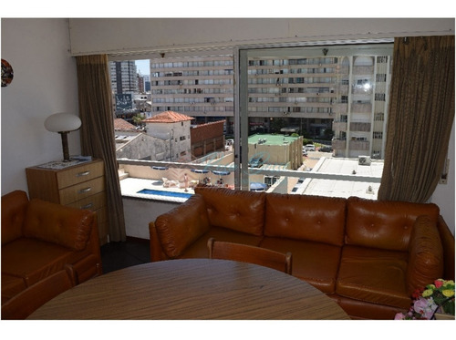 Apartamento En Peninsula, 1 Dormitorios *- Ref: 184