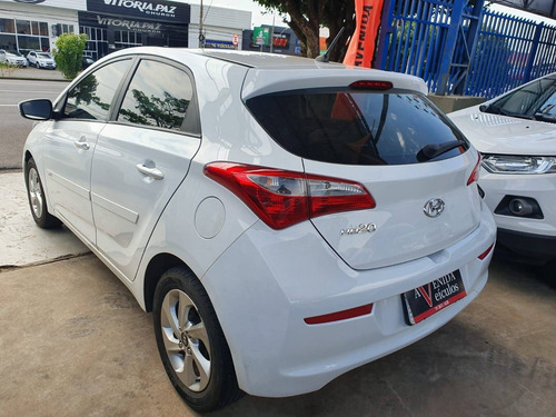 Imagem 4 de 8 de Hyundai Hb20 1.0 Comfort Style 12v Flex 4p Manual