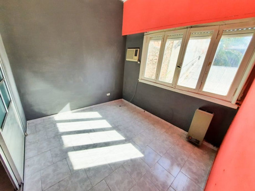 Imagen 12 de 14 de Departamento Tipo Casa En Venta En Lanus Este