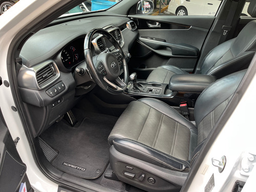 Kia Sorento 3.3L Sxl Awd At