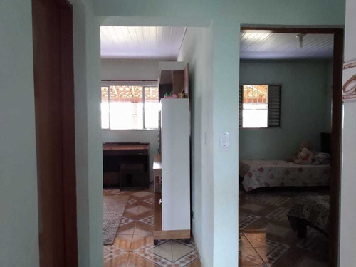 Linda Chácara 900 M² - Aceita Financiamento - Cód.c385