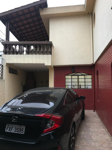 Sobrado De 3 Dormits, 3 Banheiros, Sala De Estar E Jantar