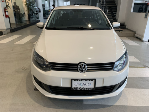 Imagen 3 de 15 de Volkswagen Vento 2014 1.6 Style Mt