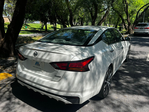 Nissan Altima 2020