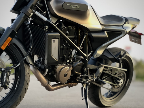 Husqvarna Svartpilen 701