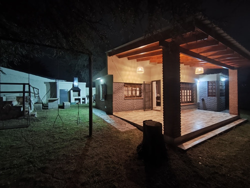 Casa 3 Habitaciones, 6 Personas, Parque, Parrilla, Pileta