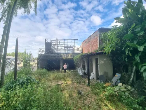 Lote Comercial Con Estructura Para Local Comercial Excelente Ubicacion