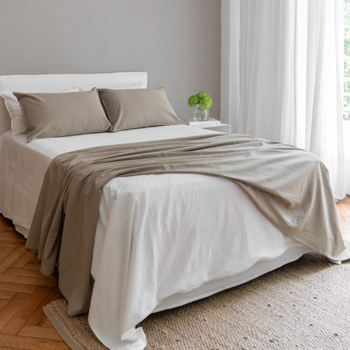 Manta Isahome Pie De Cama Tusor Premium 240x140 Cm Color Vison Diseño Liso