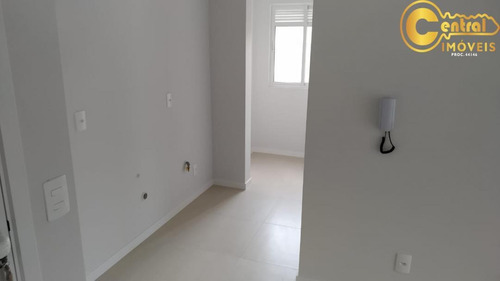Apartamento Com 2 Dormitório(s) Localizado(a) No Bairro Itacolomi Em Balneário Piçarras / Balneário Piçarras - 108