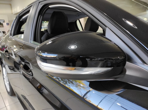 Imagen 11 de 15 de Peugeot 208 1.6 Allure