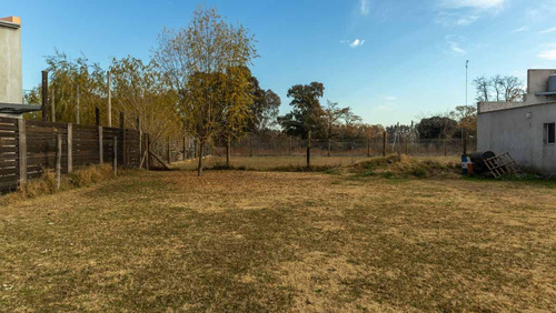 Imagen 4 de 13 de Casa Amplia A La Venta En Libertad Oeste Al 500, Lobos