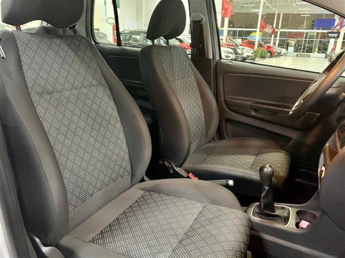 Volkswagen Fox 1.6 Msi Trendline 8v Flex 4p Manual 2015/2016