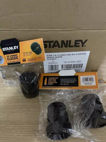 Termo Stanley 1 litro color negro con tapón cebador