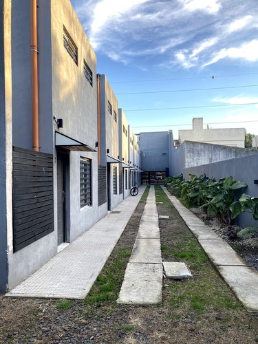 Casa En Venta En Ituzaingó, G.b.a. Zona Oeste