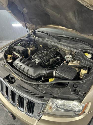 Jeep Grand Cherokee Laredo 2012