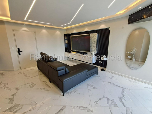 Y.t. Apartamento En Venta Lomas De Prados Del Este #25-24297